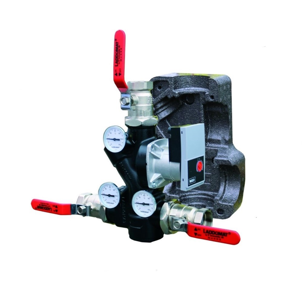 Paket Atmos Holzvergaser GS15 Pufferspeicher 850 Liter Laddomat Zubehör