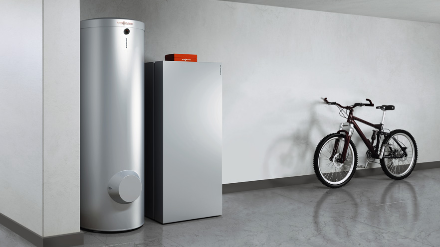 Viessmann Paket Vitocrossal 300 26 kW Gas Brennwert Kessel Speicher 160 Liter